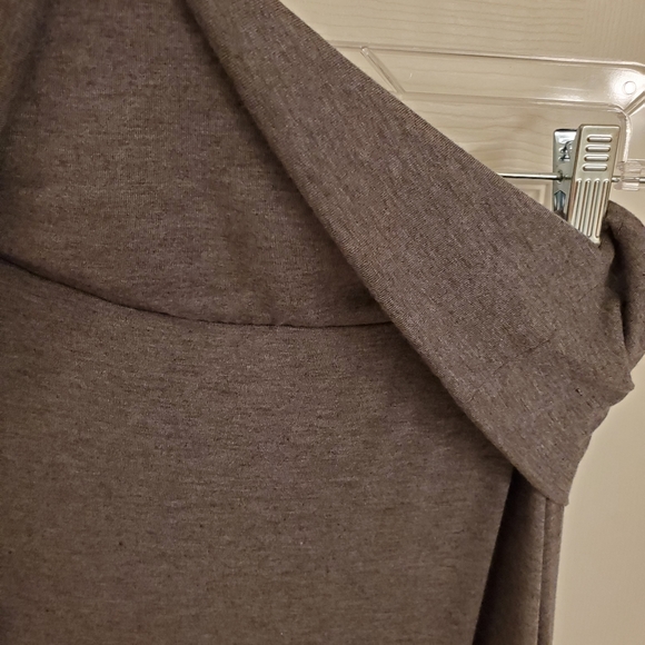 Old Navy Tall woman's long / maxi skirt size medium tall - Picture 4 of 8